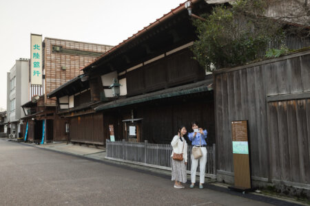 富山市に立ち寄るなら『岩瀬エリア』を観光したい6つの理由。