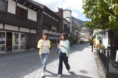 おトクなクーポンで、宇奈月温泉街の銘菓を食べ歩き！